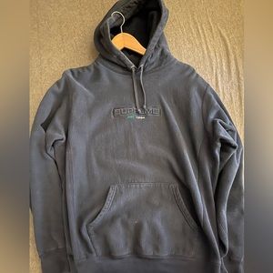 Supreme Embossed Logo Navy Hoodie Sz M